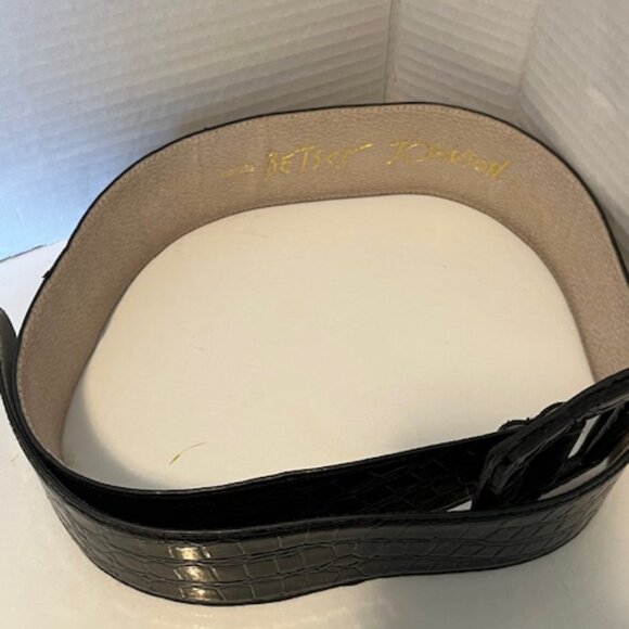 Betsey Johnson wide leather belt. - Picture 2 of 4
